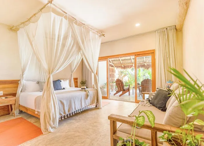 Ahau Beachfront (adults Only) Hotel